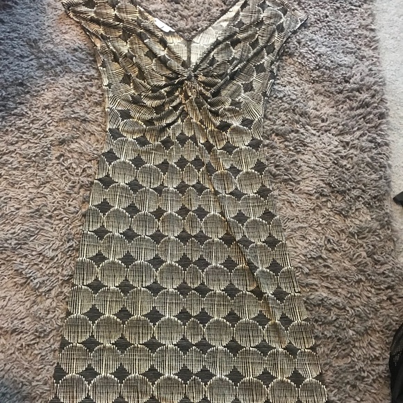 Cute business casual dress! - Picture 2 of 4